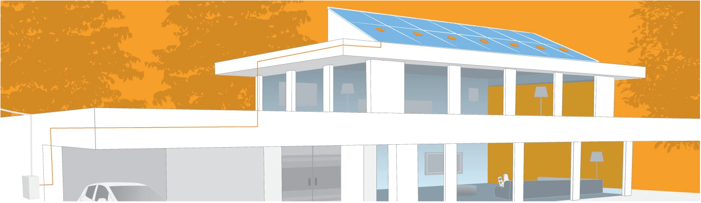 Casa com painéis solares instalados no telhado e micro inversores em São Paulo
